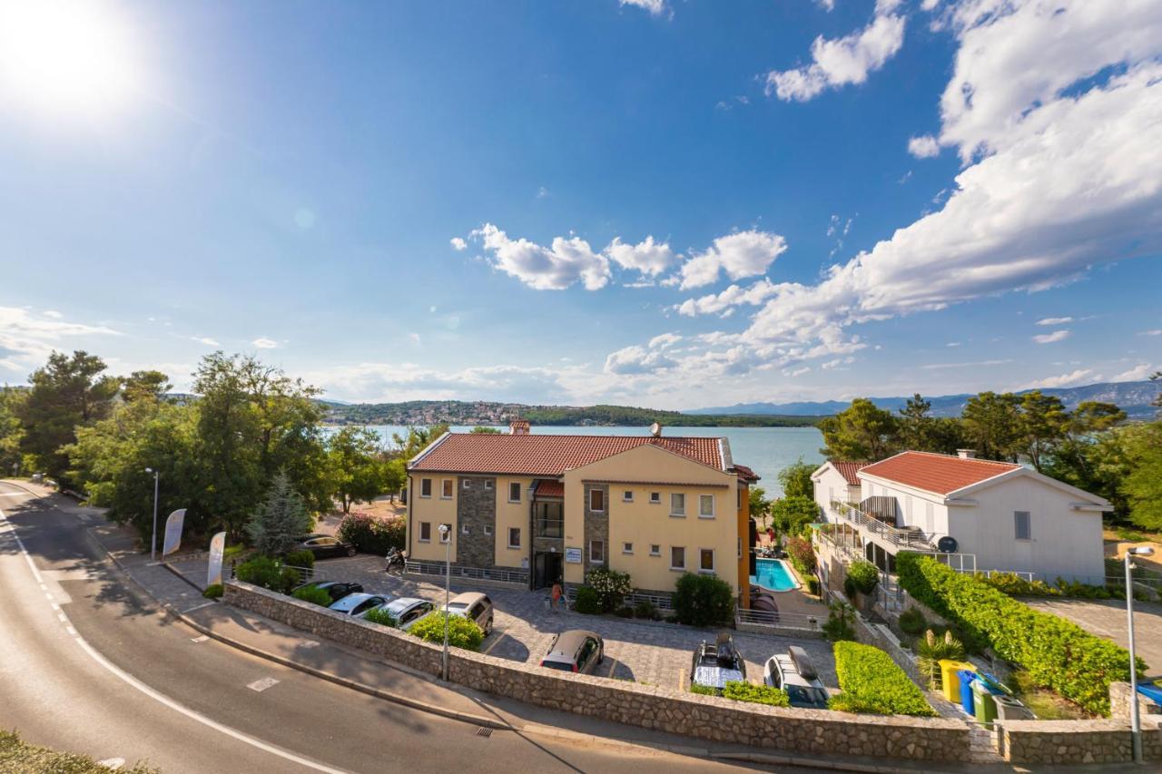 Apartments Sucic 2 Soline  Exterior photo